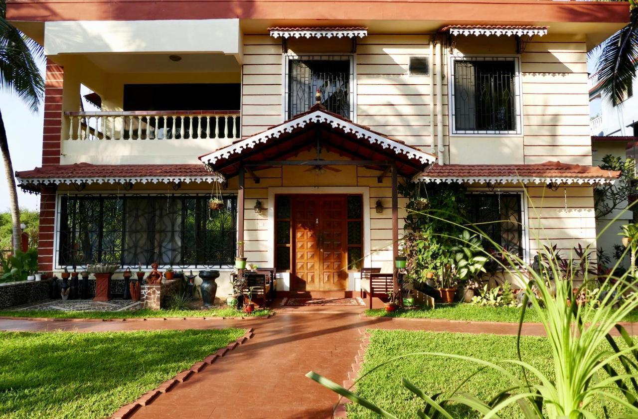 Shanu'S Seaside Inn - A Guesthouse, 100 Metres To Candolim Beach Kültér fotó